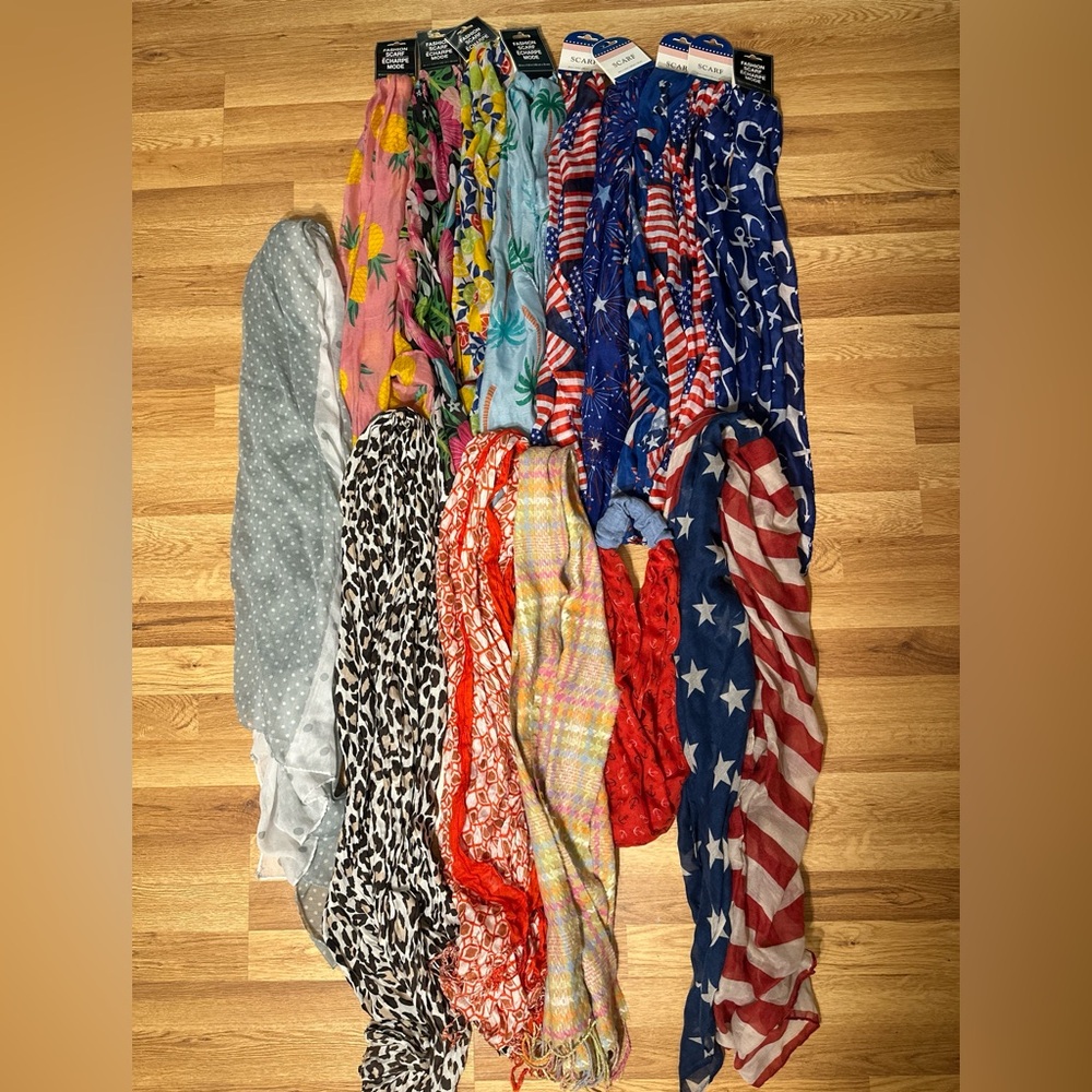 Women’s Fashion Scarves Lot